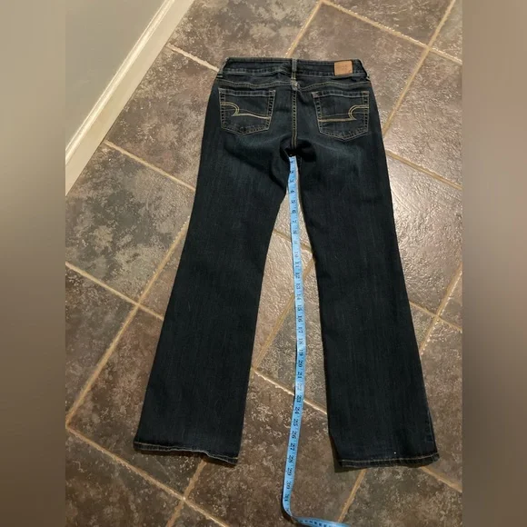 American Eagle Favorite Boyfriend Style Jeans Size 2 - Picture 5 of 12